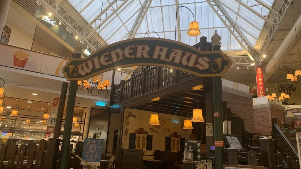 Wiener Haus Udine Città Fiera restaurant in Martignacco