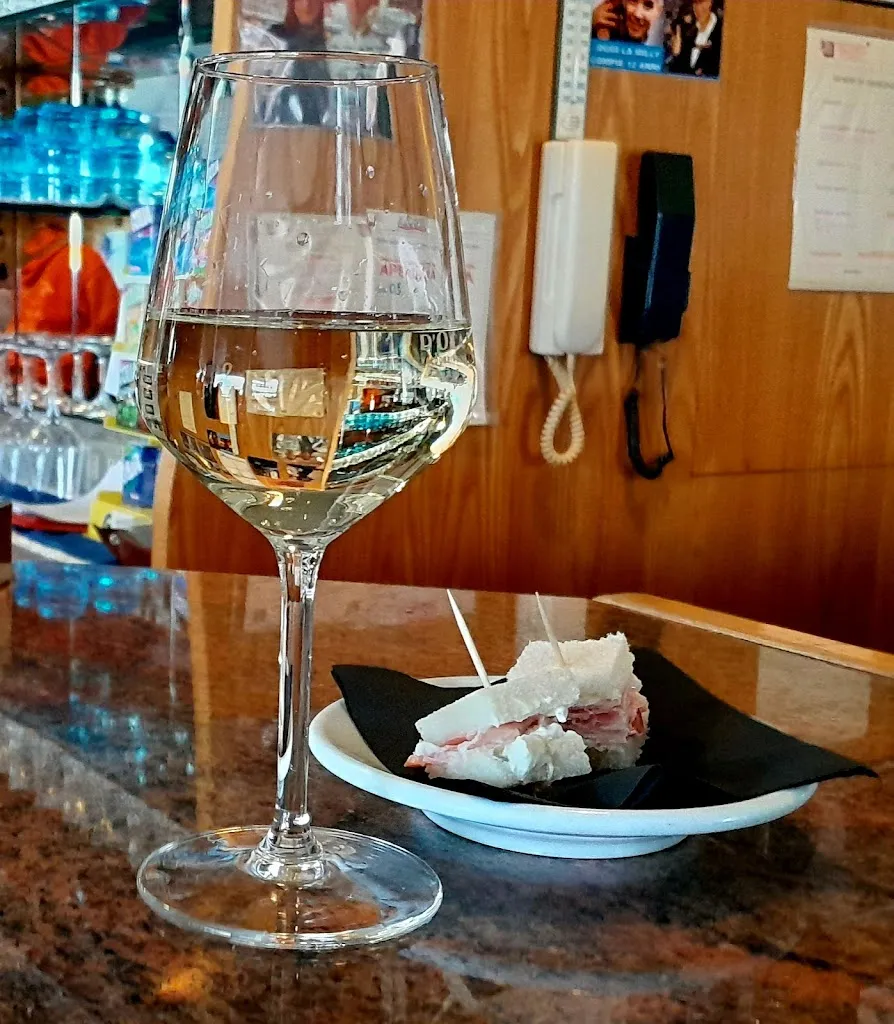 Menu_Bar and Tobacco Missana Lucio_Osoppo_image_3