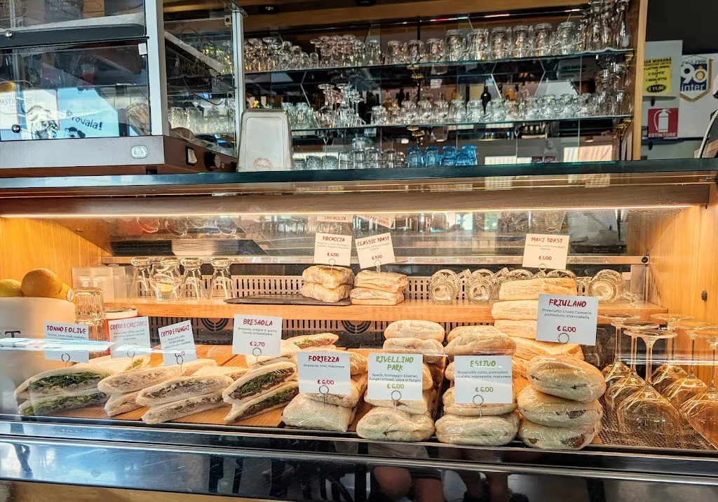 Bar and Tobacco Missana Lucio_Osoppo_slider_image_1