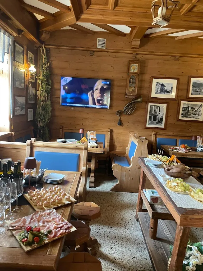 Matoga Cafe' , La Birreria con Cucina Di Topan Stefano restaurant in Ovaro