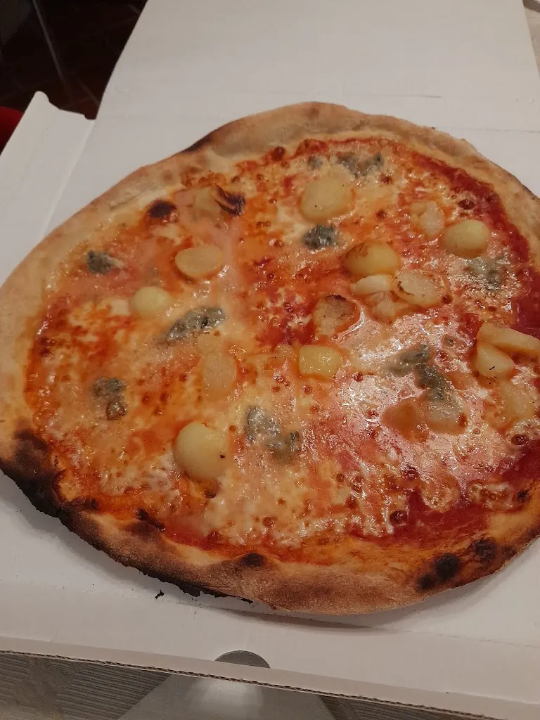 Andrea Vignardi_Pizzeria Lo Spicchio_Pagnacco_review