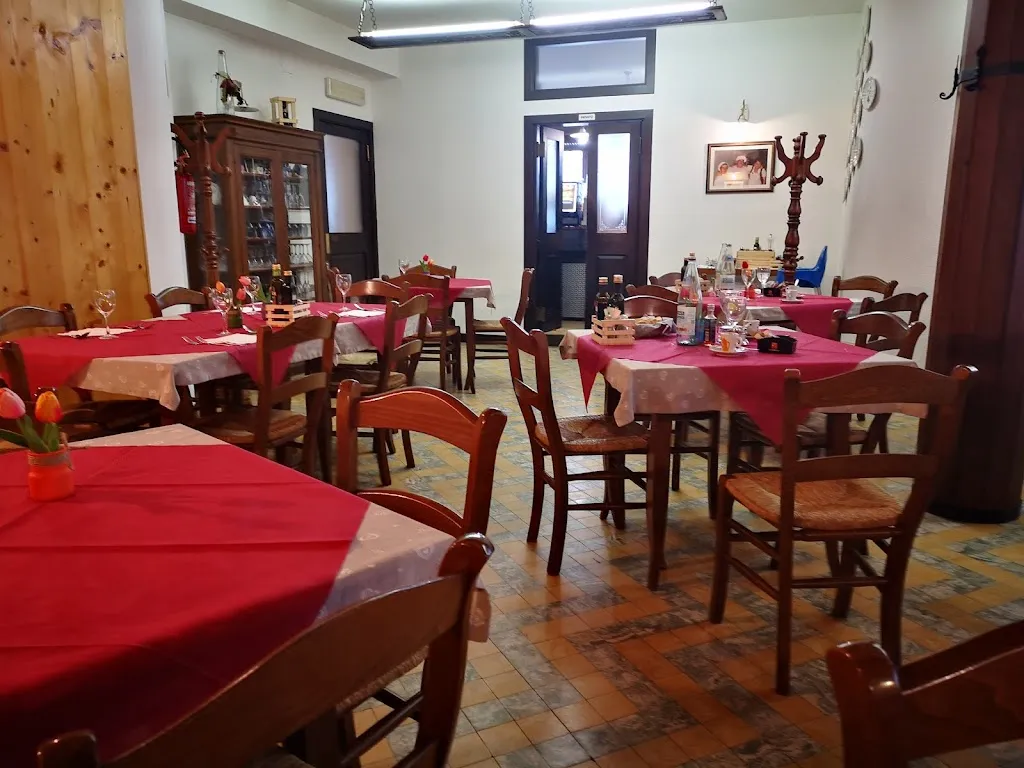 Bar Al Cavallino restaurant in Paularo