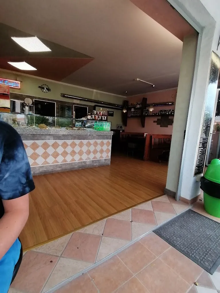 Mike Seele_Ghiottone Pizza d'asporto_Pertegada_review