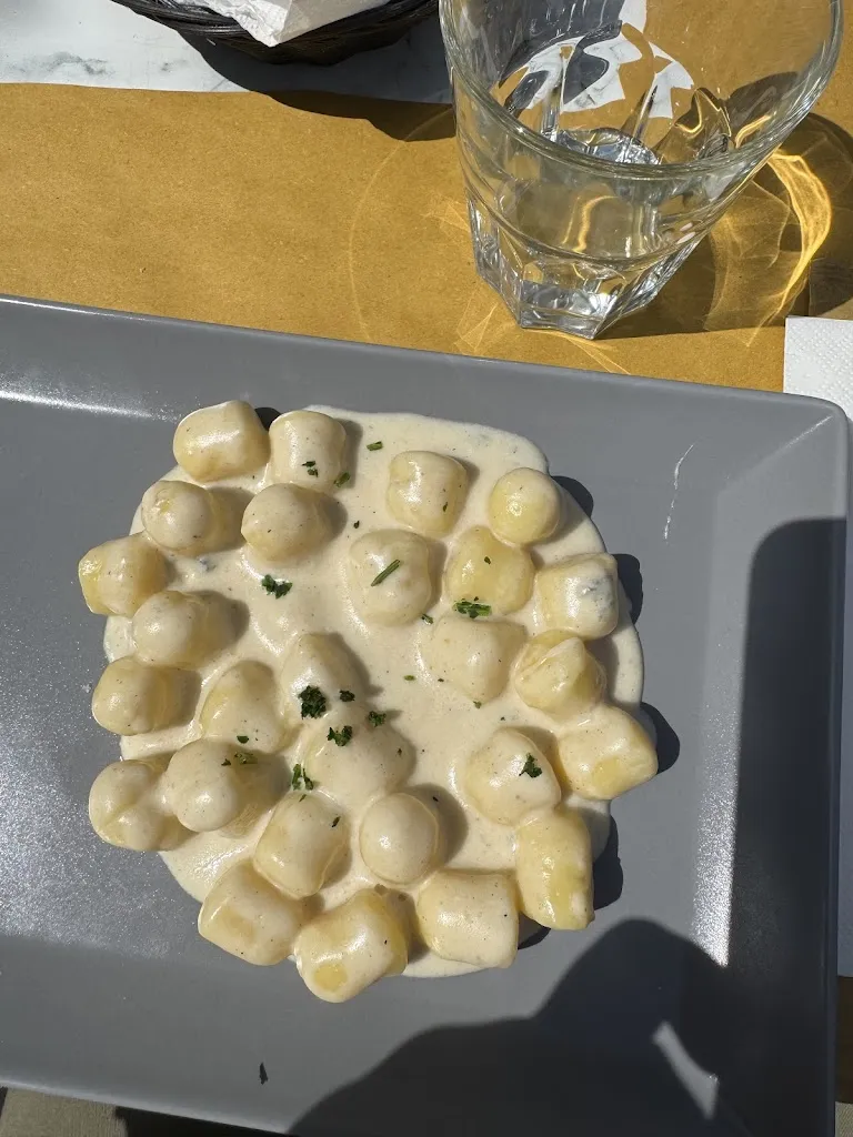 Emil Colazzo_DA LOLLO SNC di Loris Brighi e Webb Helen_Pinzano al Tagliamento_review