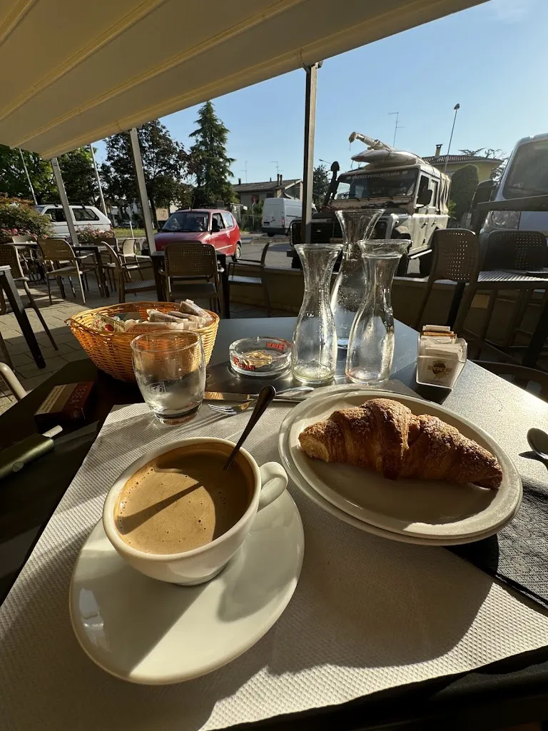 Bar Oasi Trattoria Affittacamere_Pocenia_slider_image_2