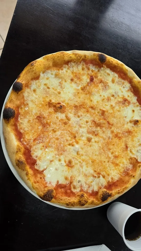 Andre Adam_Pizzeria Da Enzo_Pocenia_review