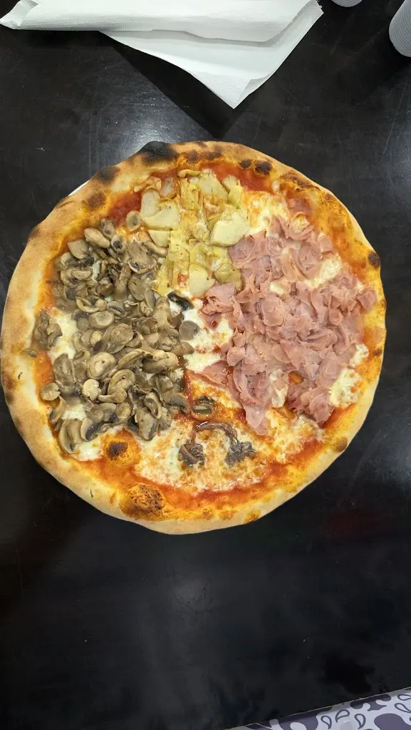 Pizzeria Da Enzo_Pocenia_slider_image_2