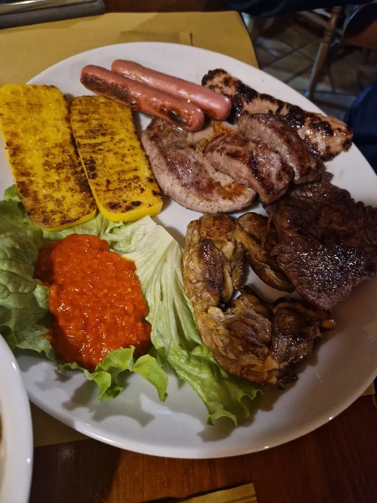 Rodeo Live Ristorante_Pieris_slider_image_2