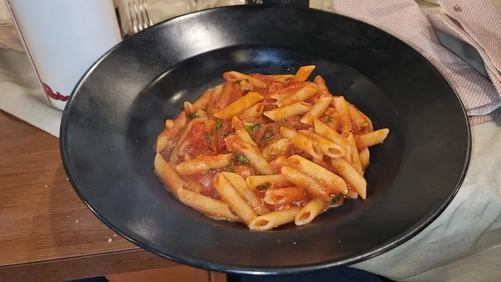 Holiday_Pieris_slider_image_2