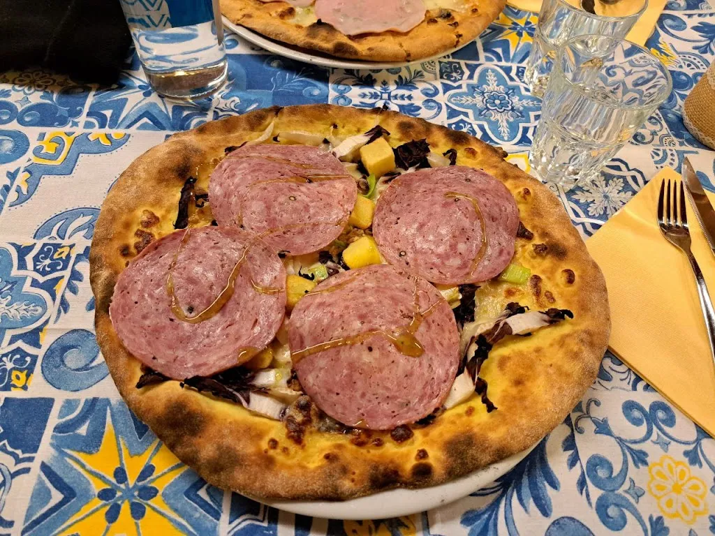Audrey_Pizzeria L'isola_Polcenigo_review