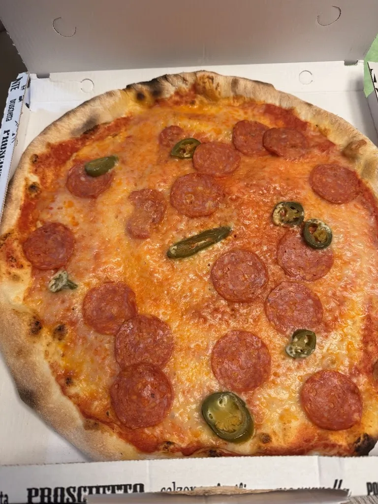 Bojan Vasiljevic_Pizzeria Kabrio_Pontebba_review