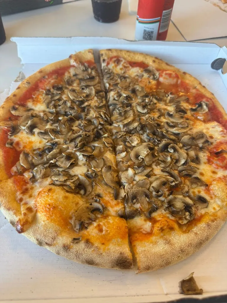 Zeyno S._Pizzeria Dal Lep di Manuel Bisiol_Porpetto_recensione