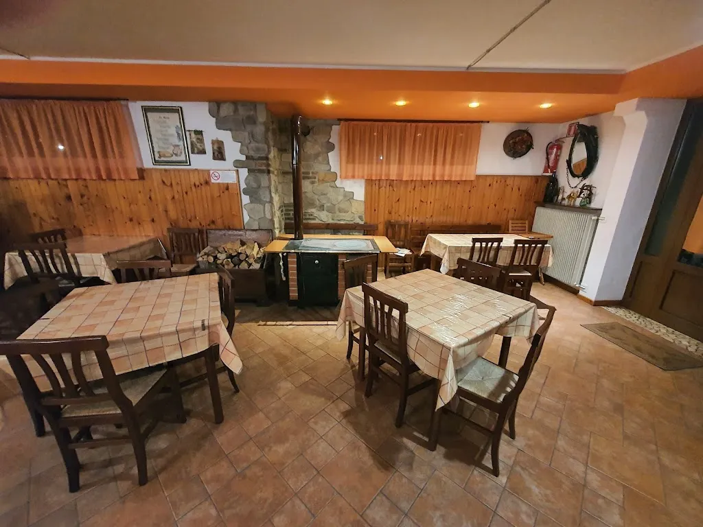 Trattoria "Da Nando" Bellazoia restaurant in Povoletto