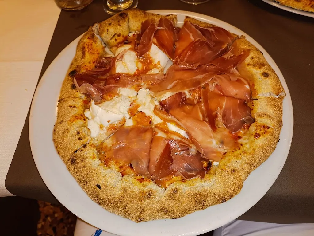 Pizzeria alla Scimmia_Porcia_slider_image_3