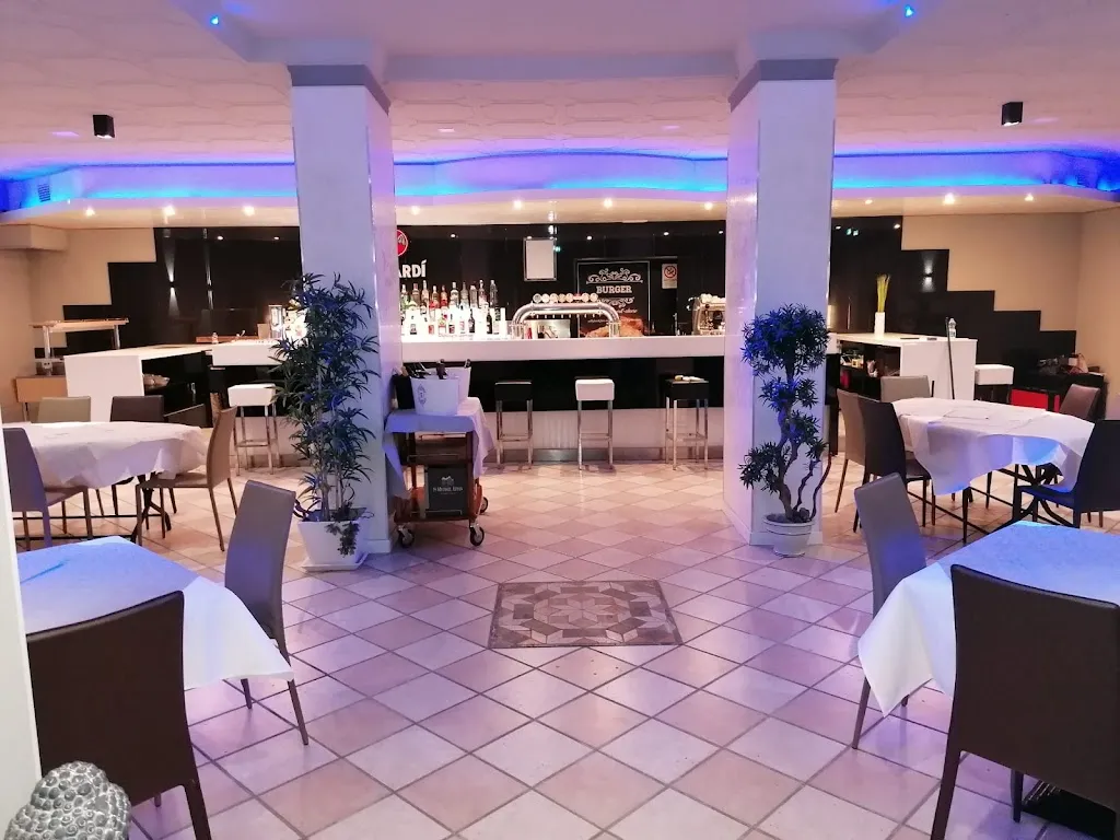 MamaRosa - Burger-Grill-Cooking -_Pozzuolo del Friuli_slider_image_1