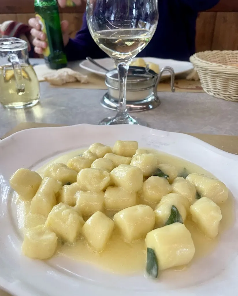 Lucia Franz_Agriturismo Tion_Pradamano_review