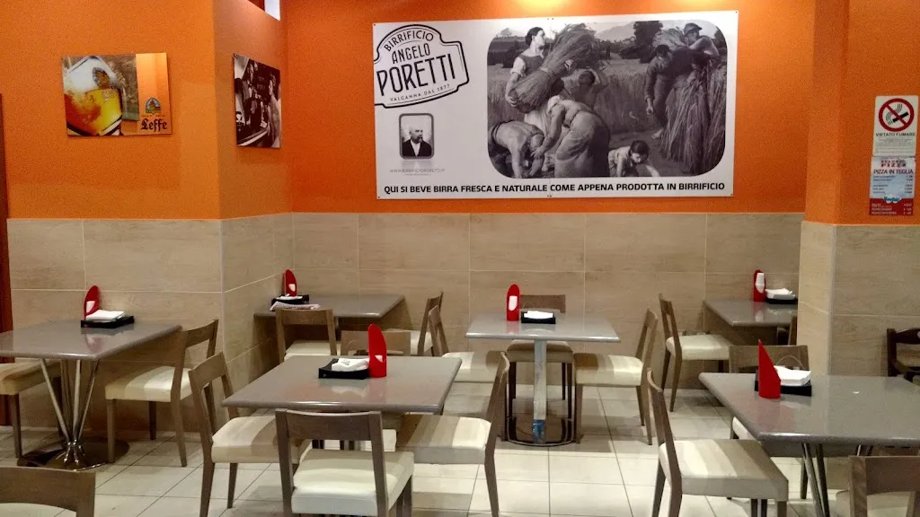 Velox Pizza restaurant in Pradamano