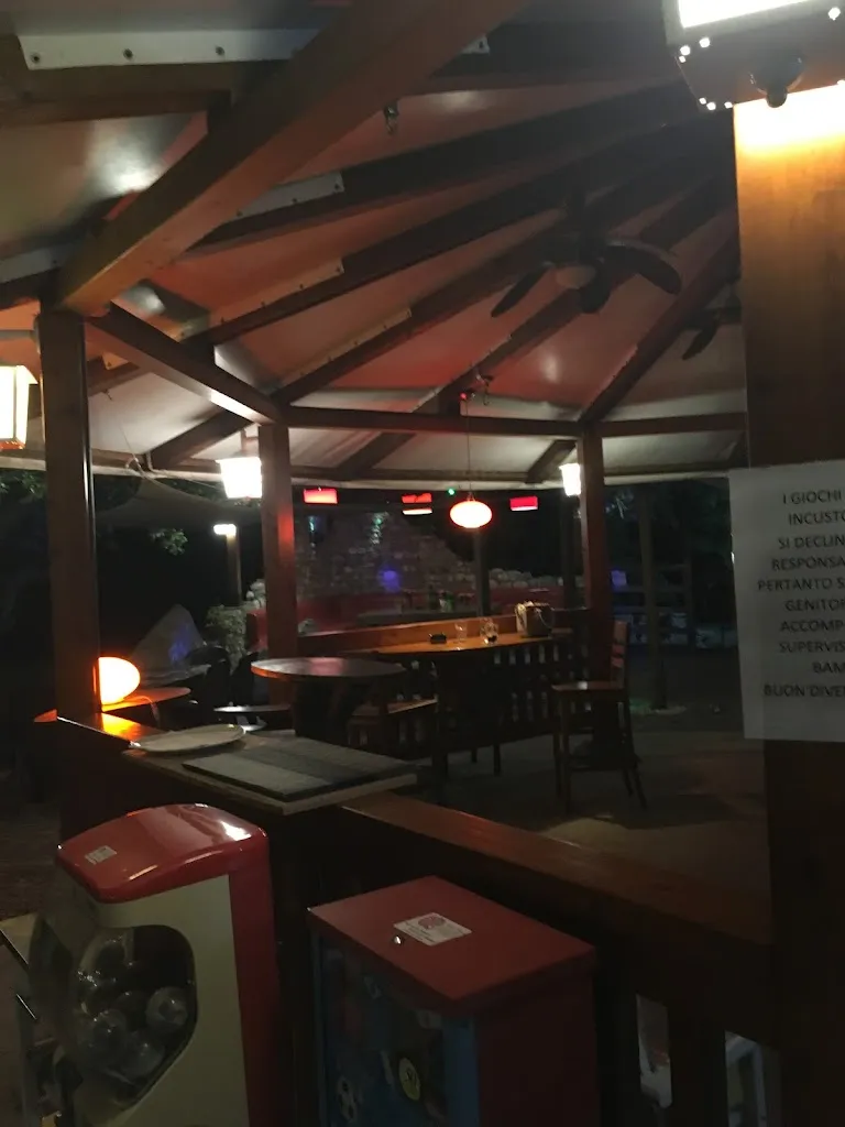 Martin Zelewitz_GIONA'S_Premariacco_review