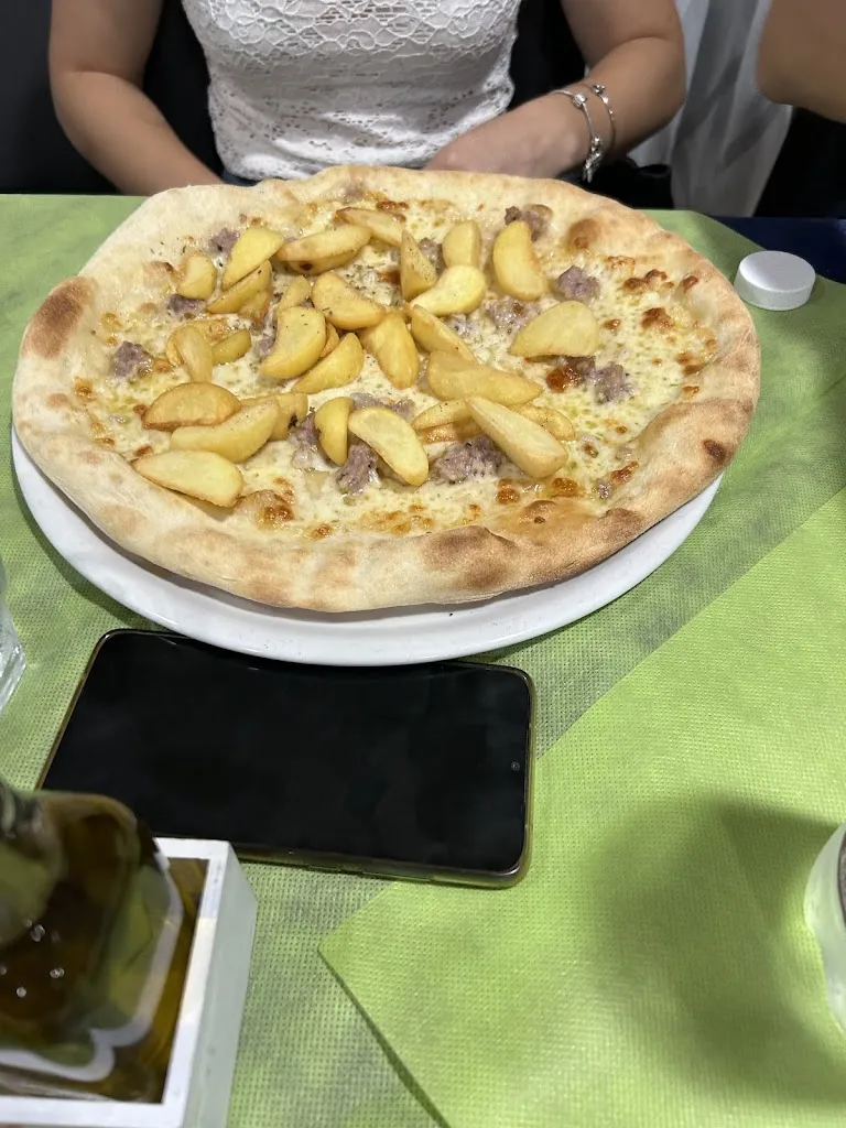 Federico cortese_Ristorante Pizzeria Il Gatto Rosso_Ramuscello_review