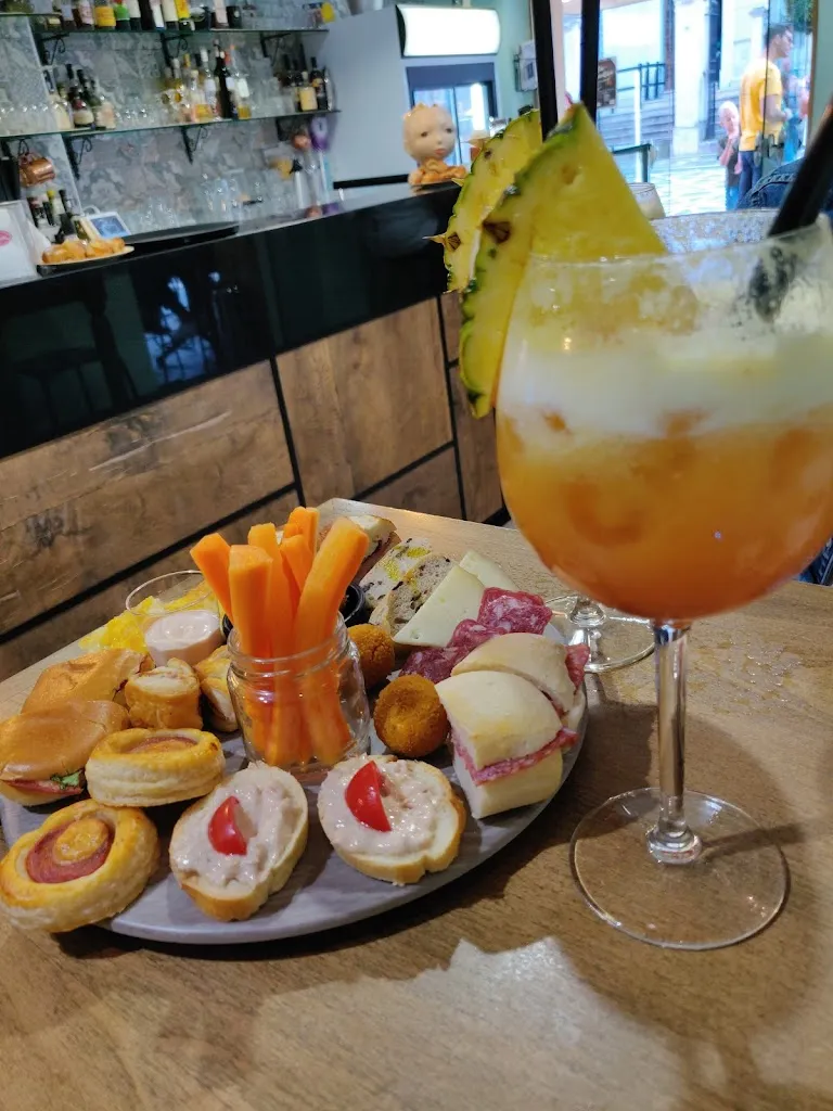 BAR GRAN CAFFE' restaurant in Santa Maria Imbaro