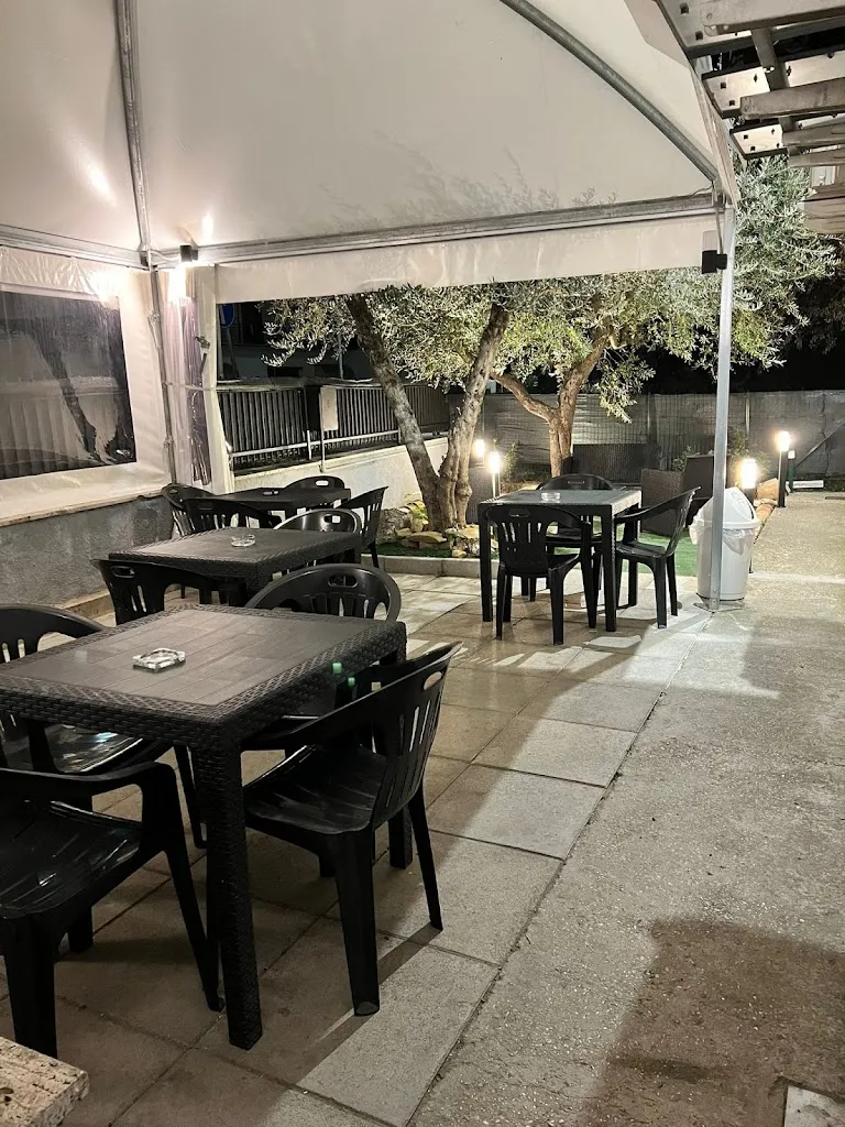 LA PINETINA - BAR TABACCHI restaurant in Santa Maria Imbaro