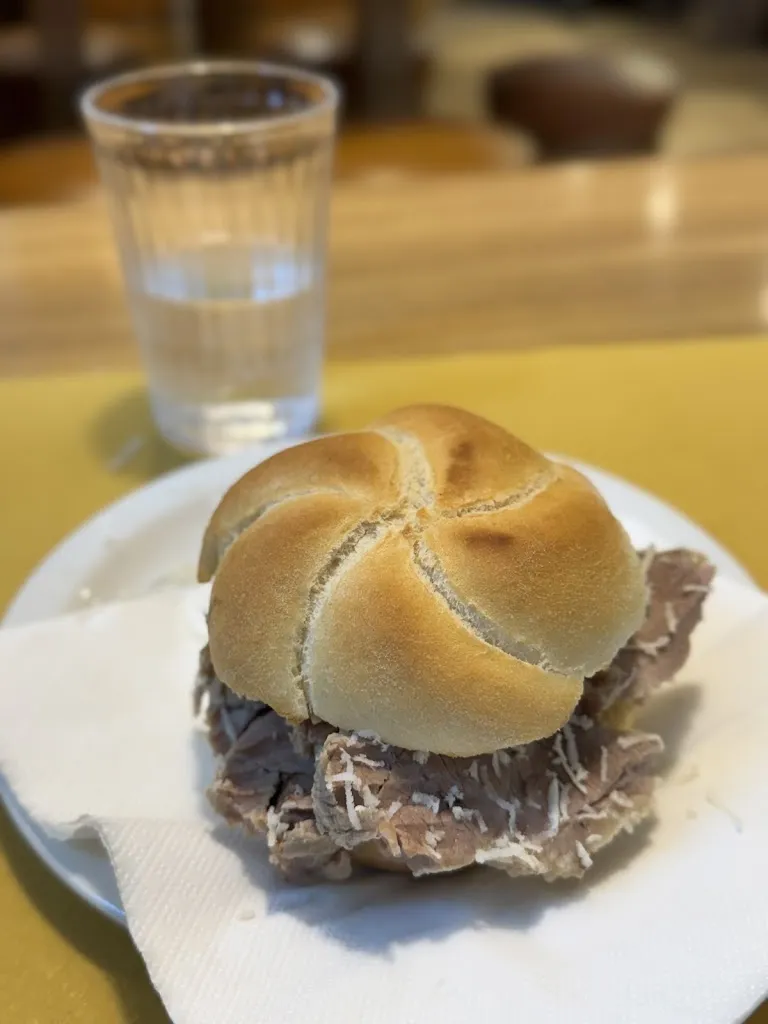 Matt Bennett_Siora Rosa_Provincia di Trieste_review