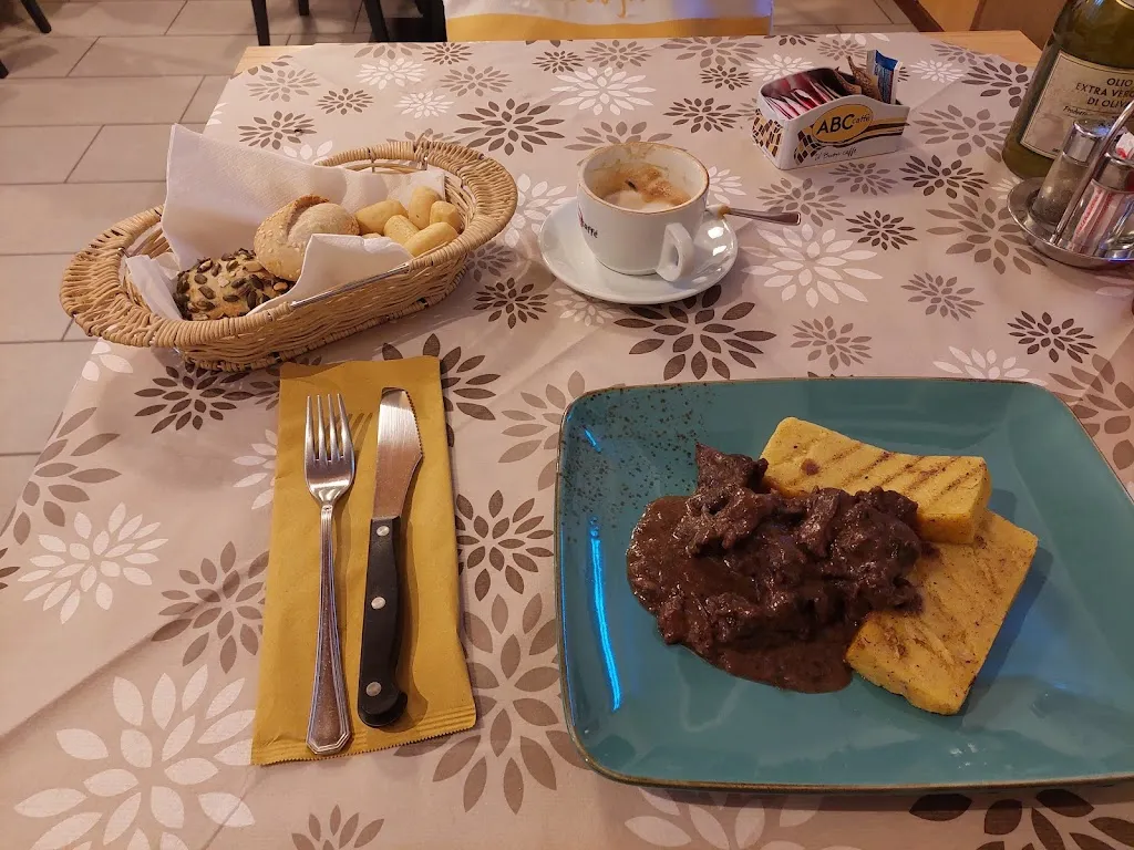 Nola F_Pizzeria Bar Ristorante Al Cacciatore_Rigolato_recensione