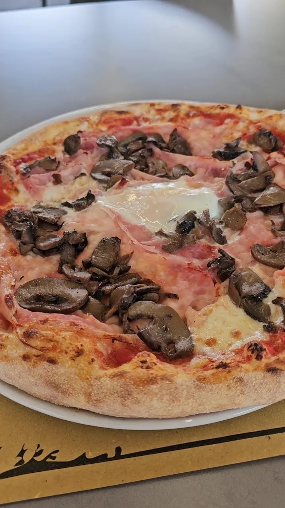 Bar Pizzeria Hamm_Resiutta_slider_image_2