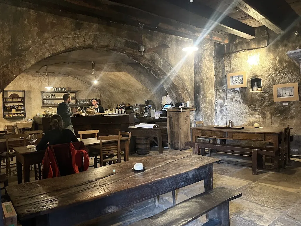 Michael Vosseler_Il Cantinone di Sextantio Albergo Diffuso_Santo Stefano di Sessanio_review