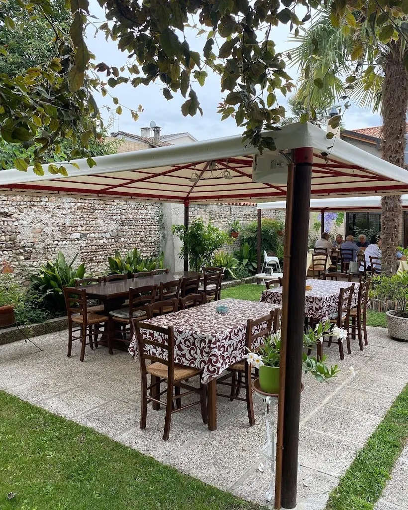 Trattoria Dal Diaul e l'Aghesante restaurant in Rivignano