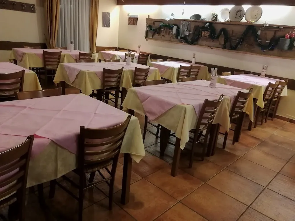 Pizzeria La Tarabane restaurant in Rivignano