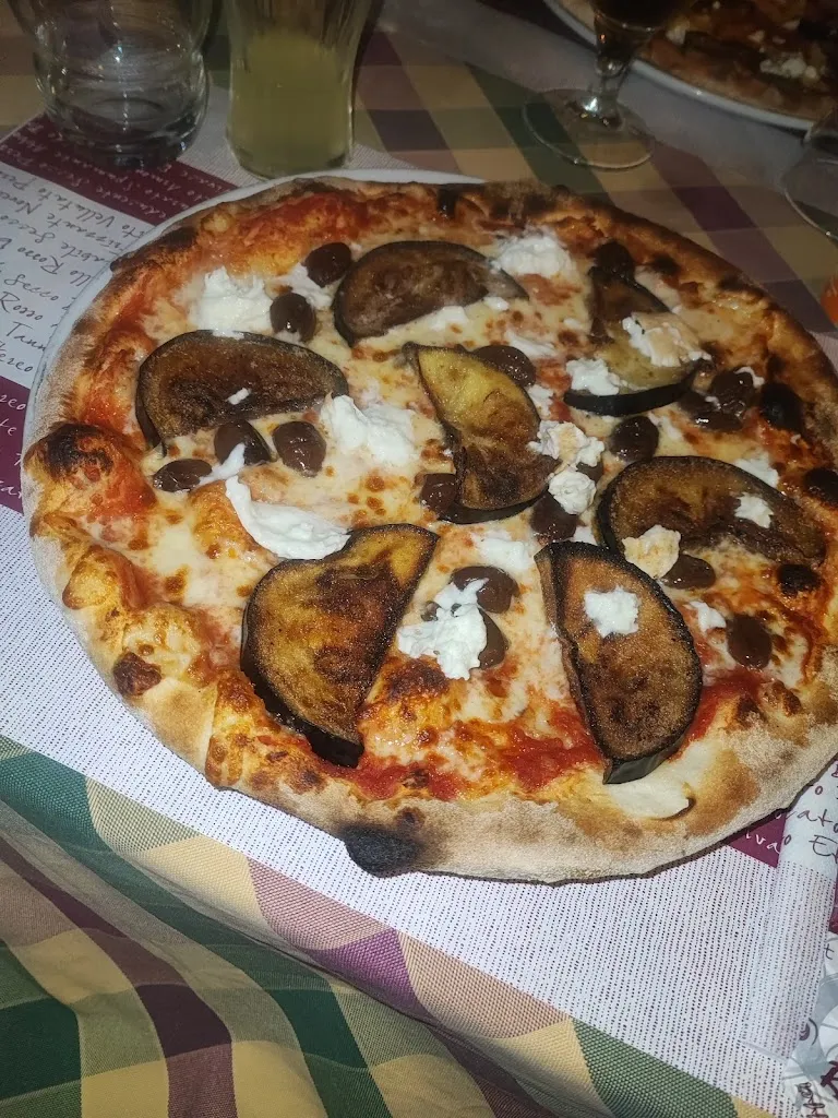 Ristorante Pizzeria Leon Bianco_Roveredo in Piano_slider_image_3