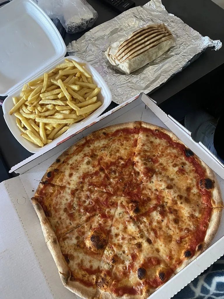 Friends pizza kebab Roveredo in piano pn_Roveredo in Piano_slider_image_3