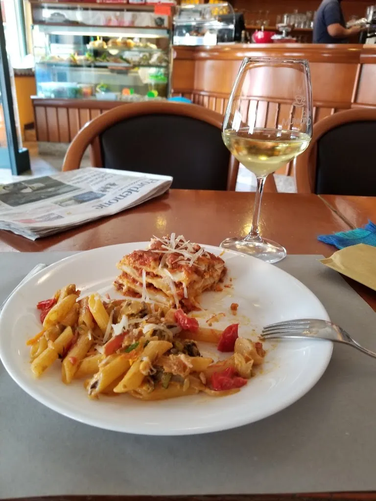 Andrea Ojeda_Caffè Municipio di Tramontin Rudy_Roveredo in Piano_review