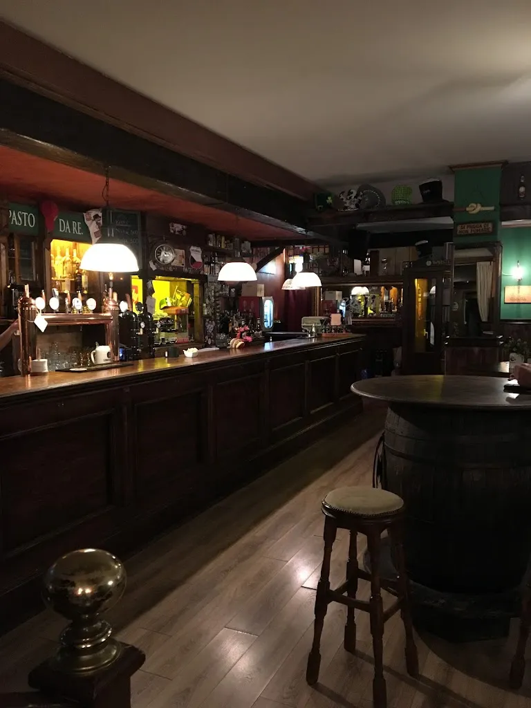 Jonathan McConnell_Exit Pub Birreria_Scerni_review