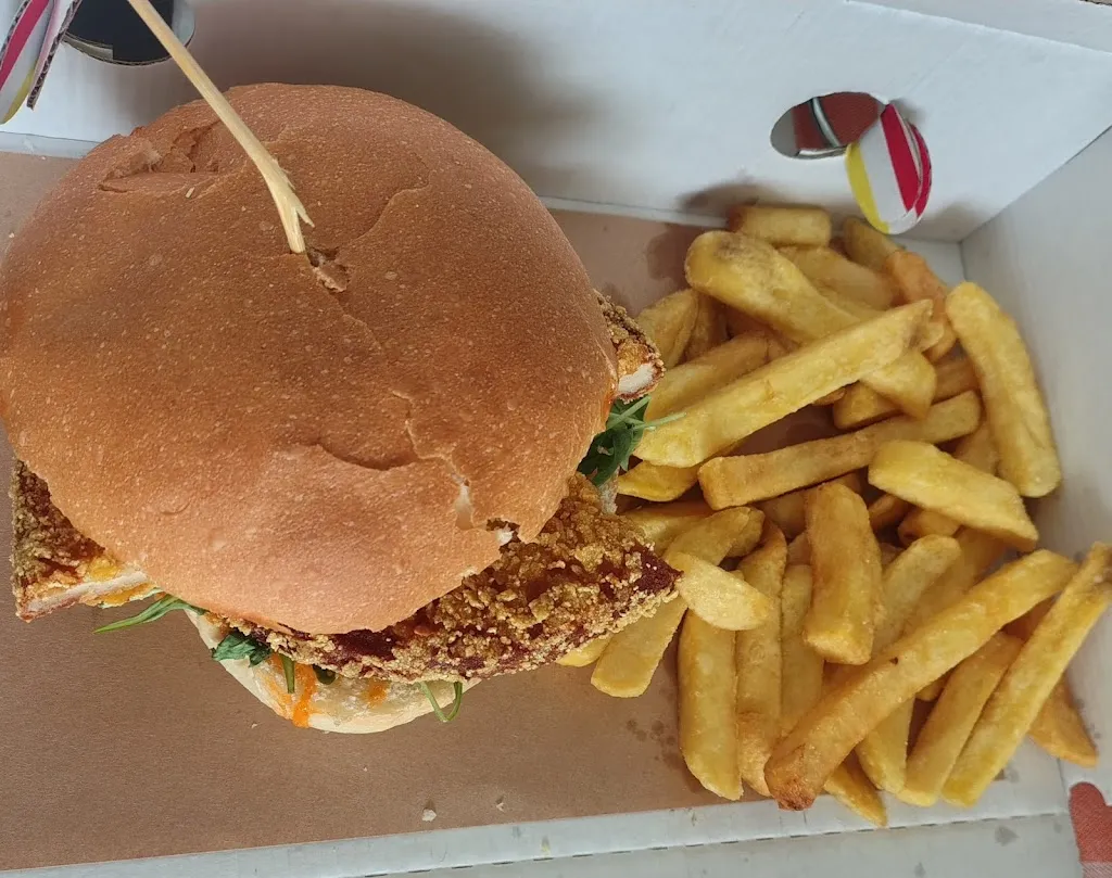 Eliana D A_What's Pub_San Giorgio della Richinvelda_review