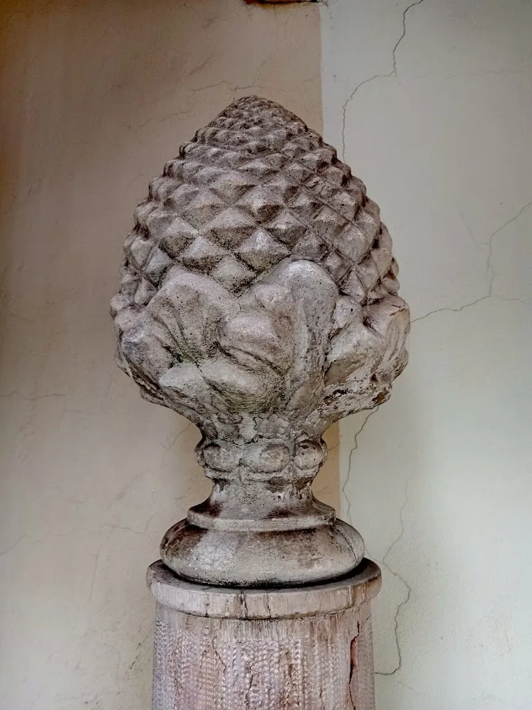 Domenico Milani_Bar Trattoria Tabaccheria alla Pigna dal 1971_Rosa_recensione