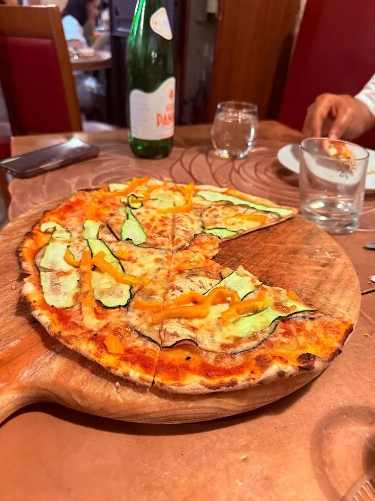 Nikunj Penta_Hostaria de' Pastini_Rosa_review