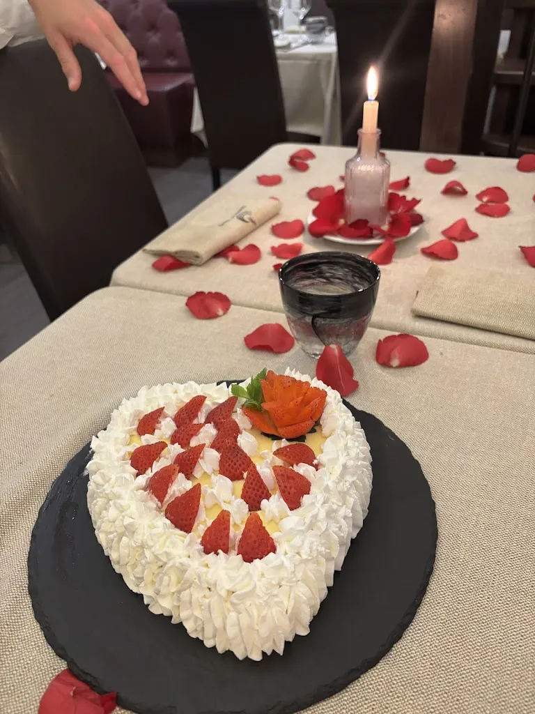 Viktória Polonská_Ristorante Trinità de' Monti_Rosa_review