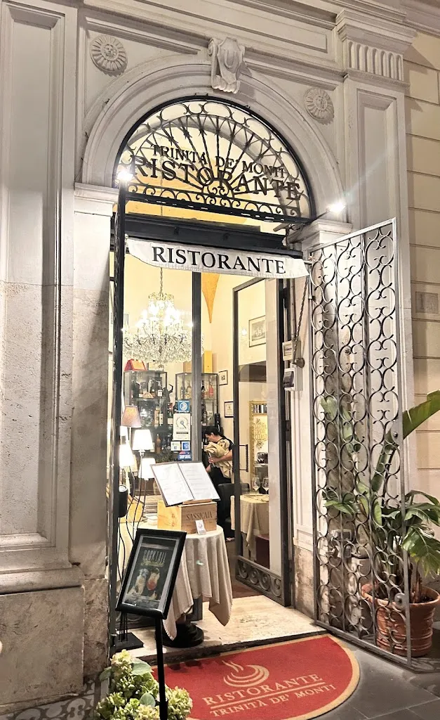 Ristorante Trinità de' Monti_Rosa_slider_image_3