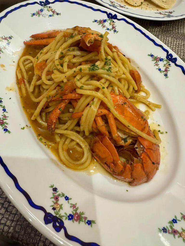 Justin Aker_Le Tavernelle_Rosa_recensione