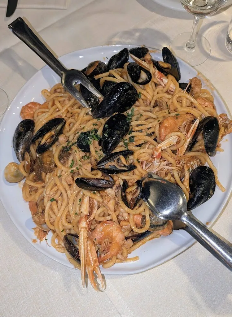 Pizzeria Trattoria ai Morosini_Rosa_slider_image_3