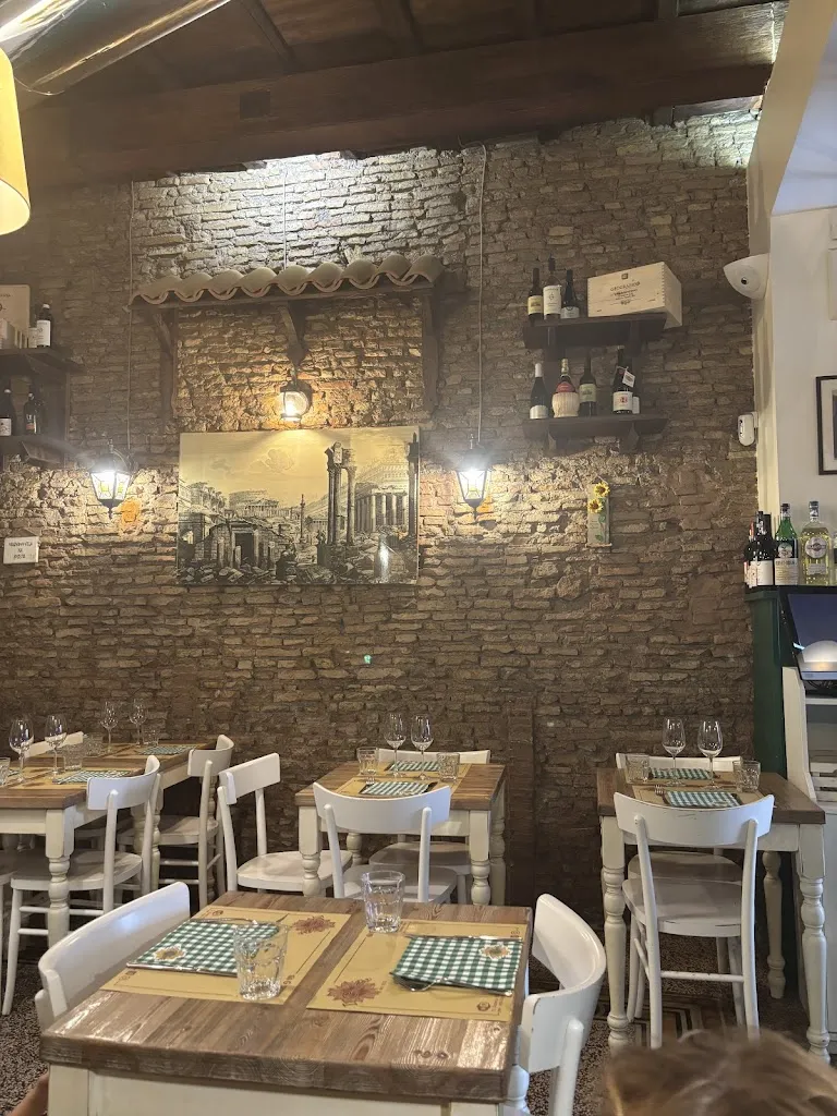 Trattoria Pizzeria Il Girasole_Rosa_slider_image_3