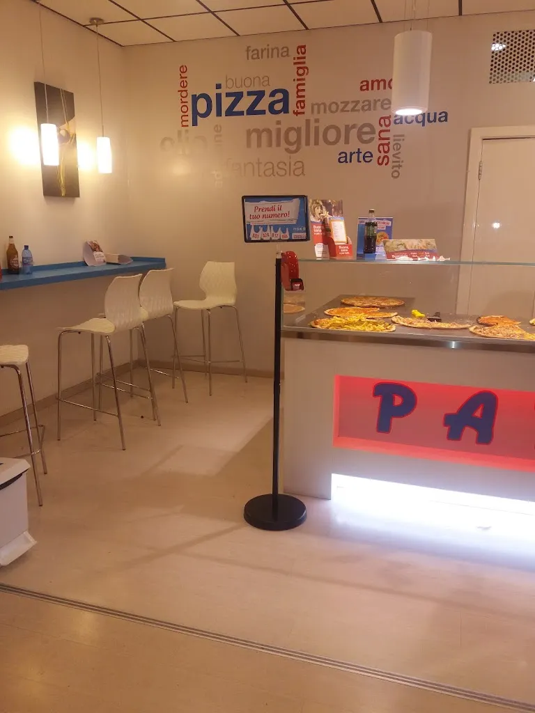 Pizzeria Panarea_Rosa_slider_image_3