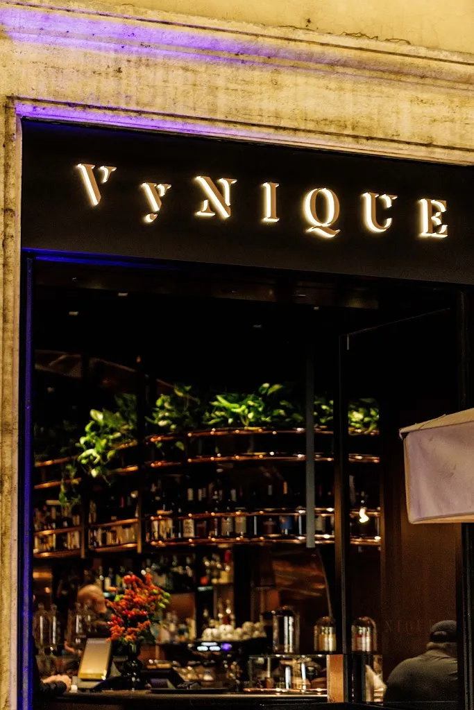 VyNIQUE Enoteca Regionale del Lazio restaurant in Rosa