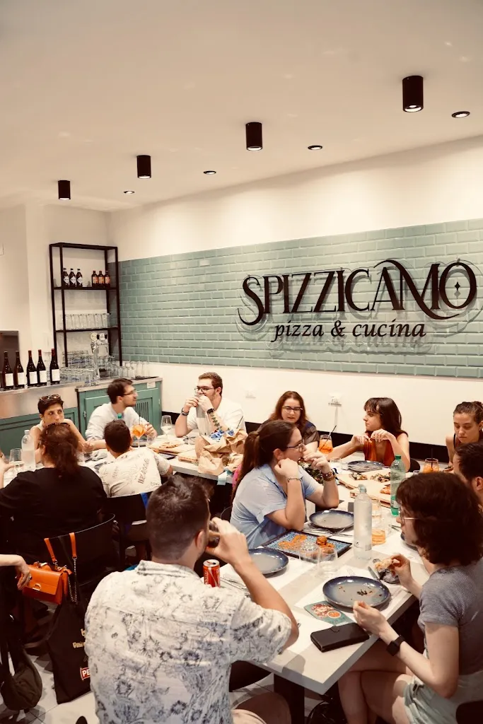 Spizzicamo restaurant in Rosa
