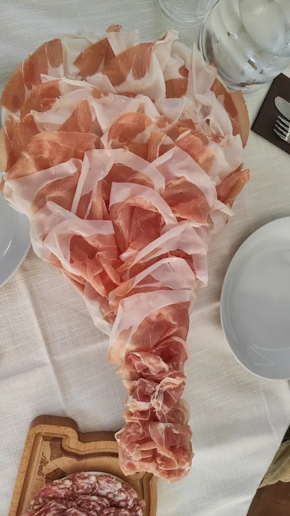 Siha J. Maje_La Casa del Prosciutto 