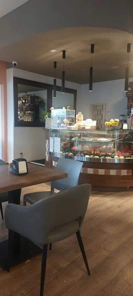 Paola Moras_Dejavu San Daniele_San Daniele del Friuli_review