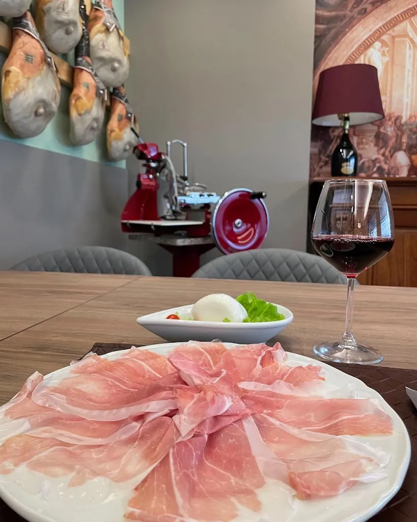 Dejavu San Daniele_San Daniele del Friuli_slider_image_2