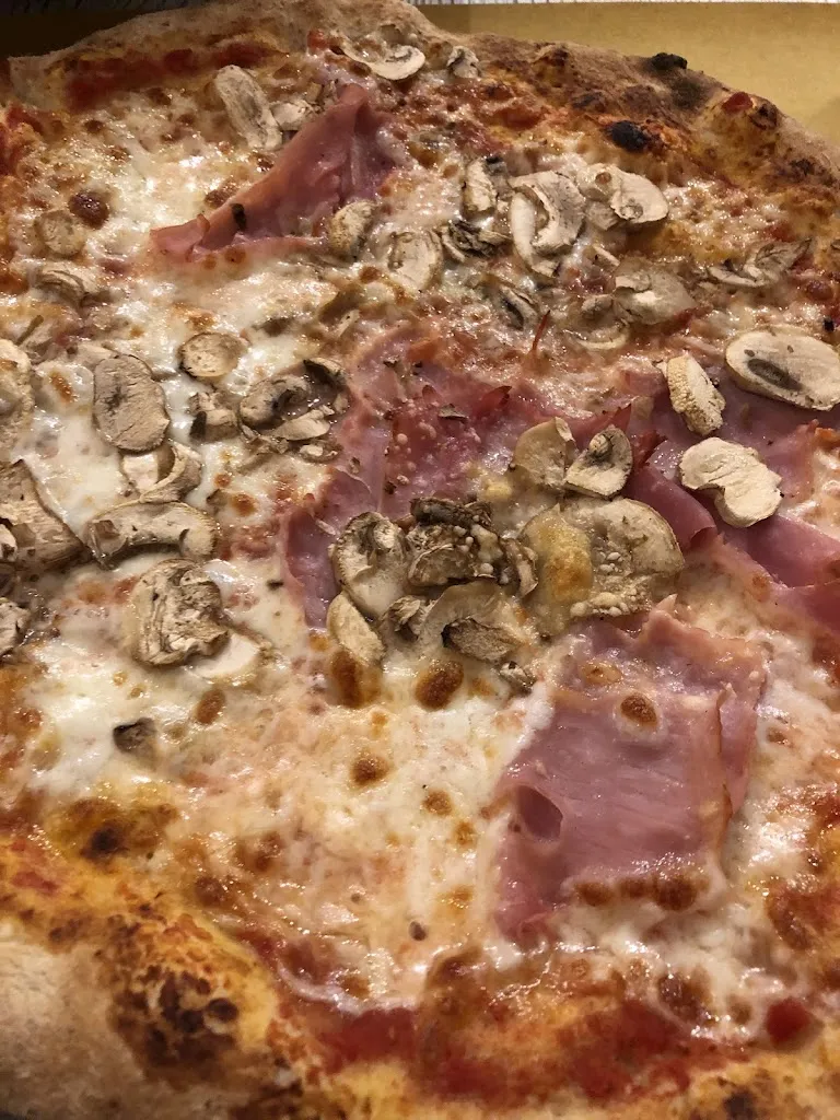 Dean Atkinson_Pizzeria La Bussola_San Daniele del Friuli_recensione